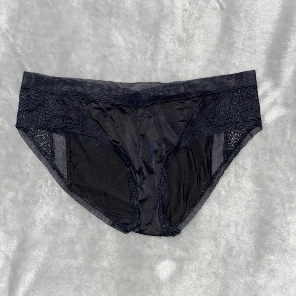 NWOT body by Victoria hiphugger
